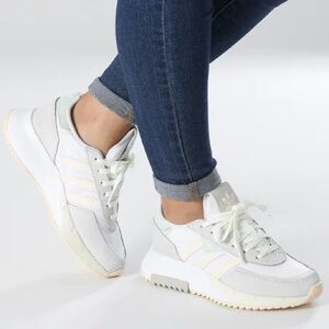 Brand New Adidas Retropy F2 – Size 6.5